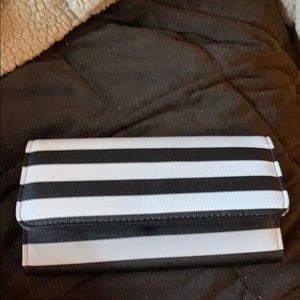 New kut  from cloth Wallet.Black white stripped. New